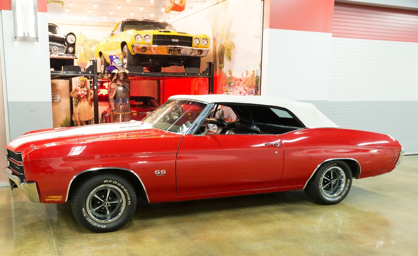 1970 Chevelle SS convertible — red over black, white top, 4-speed manual. Pure American muscle.